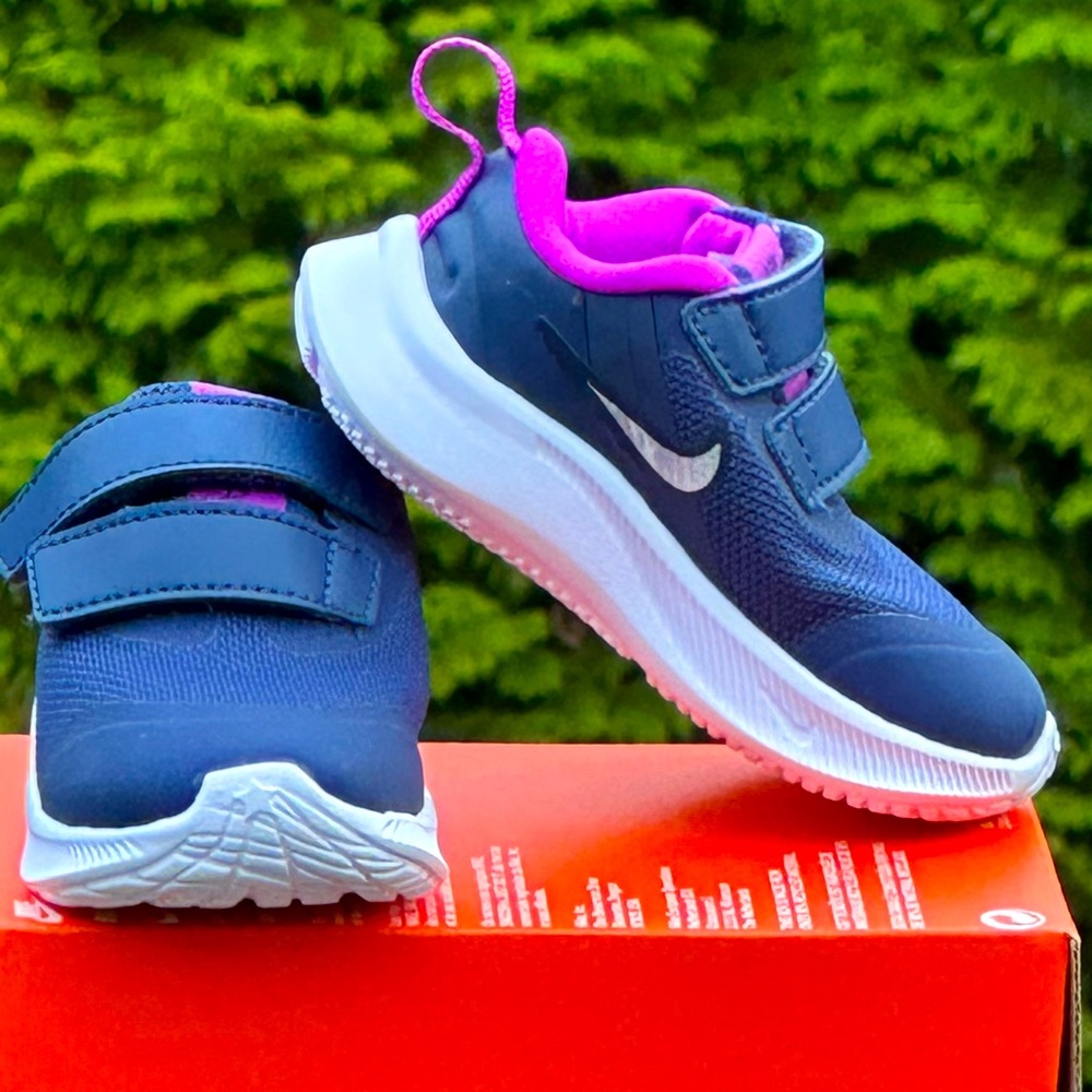 NEW Nike Baby / Toddler Unisex Star Runner 3 Low Casual Sneaker (Navy) size 5
